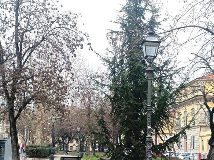 Appartamento trilocale in affitto in PIAZZA DONATELLO, Mazzini Oberdan, Firenze