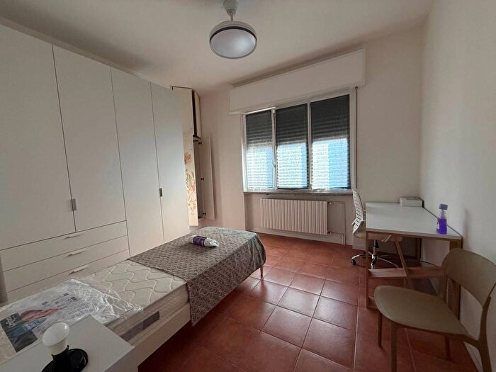 Casa con 6 locali in affitto in Via San Lanfranco Beccari, San Lanfranco, Pavia