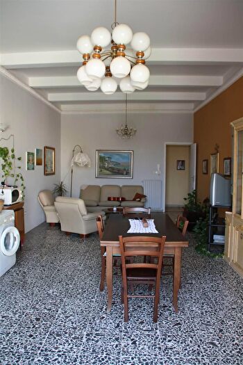 Appartamento con 5 locali in vendita in Ragusa