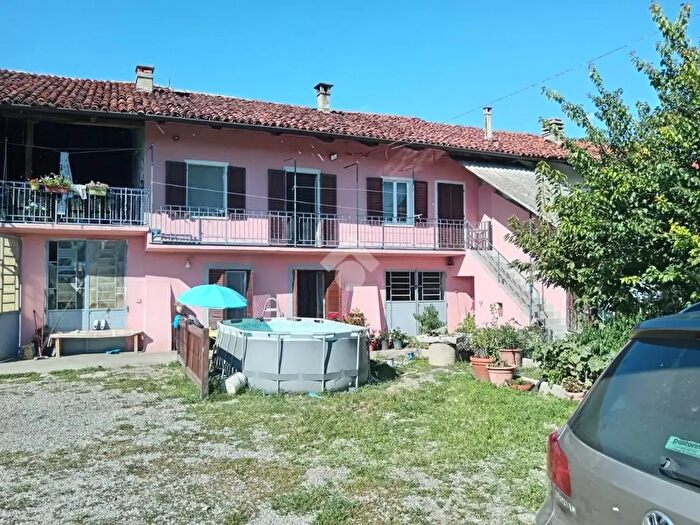 Casa con 6 locali in vendita in Regione Fornasino, Scalenghe