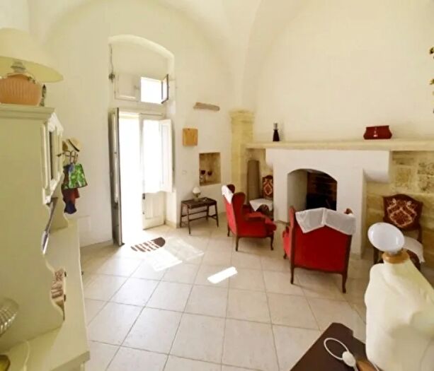 Casa con 6 locali in vendita in Morciano Di Leuca