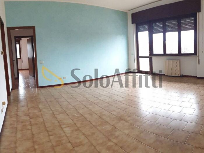 Appartamento con 5 locali in affitto in Via Ronchi, Centro, Minerbe