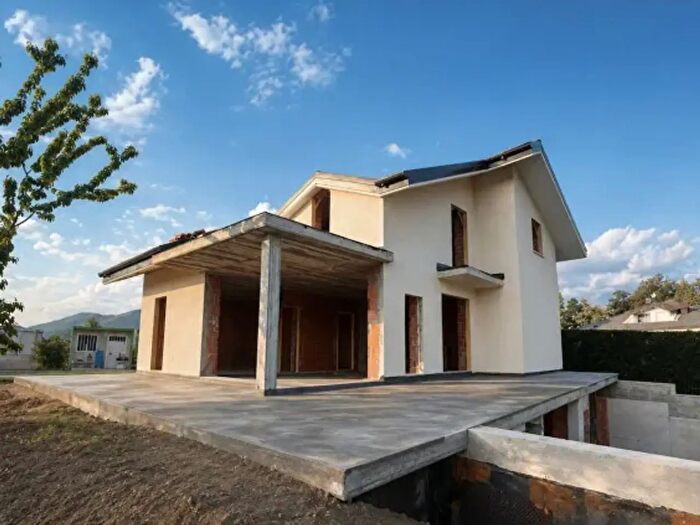 Casa con 6 locali in vendita in Viale Luigi Nuvoli, Rivoli