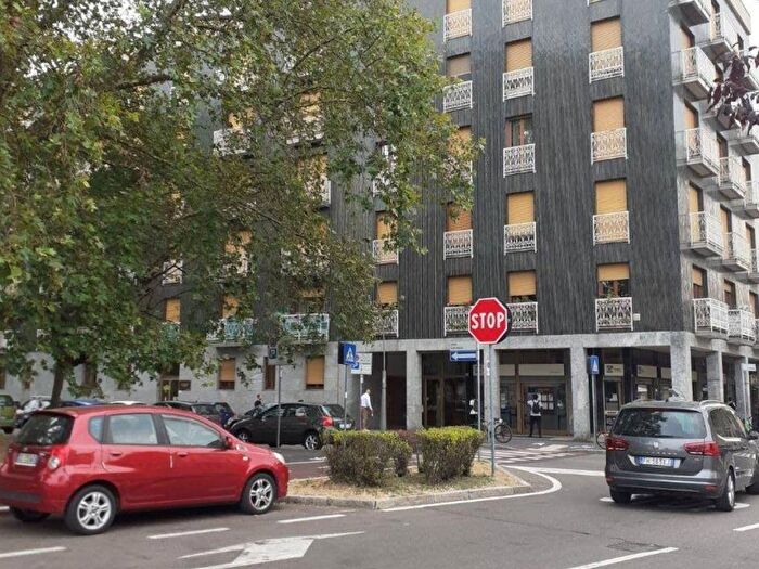 Casa trilocale in affitto in Piazza Carroccio, Sant'Ambrogio San Magno, Legnano