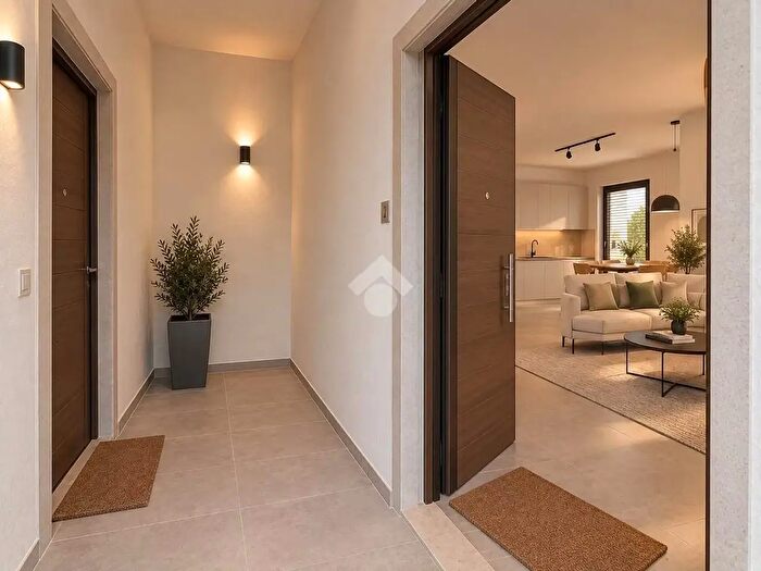 Appartamento con 5 locali in vendita in Via della Rinascita, Soleminis