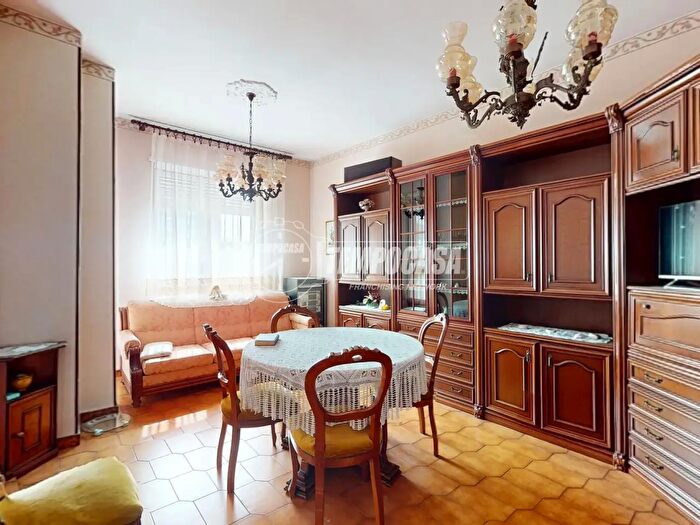 Appartamento con 5 locali in vendita in Via Cena, Settimo Torinese