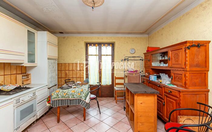 Case in Vendita e in Affitto - 3