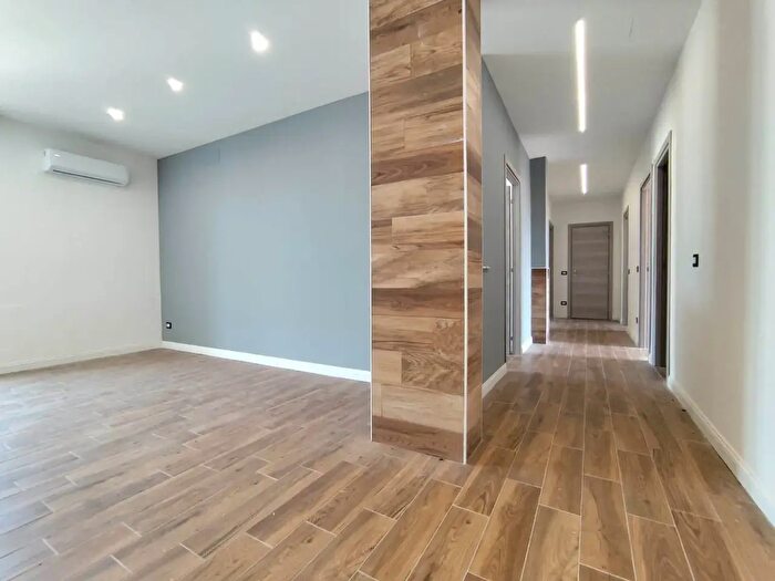 Appartamento con 5 locali in vendita in Terni