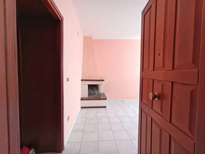 Appartamento trilocale in vendita in Via Balsamo, Solofra