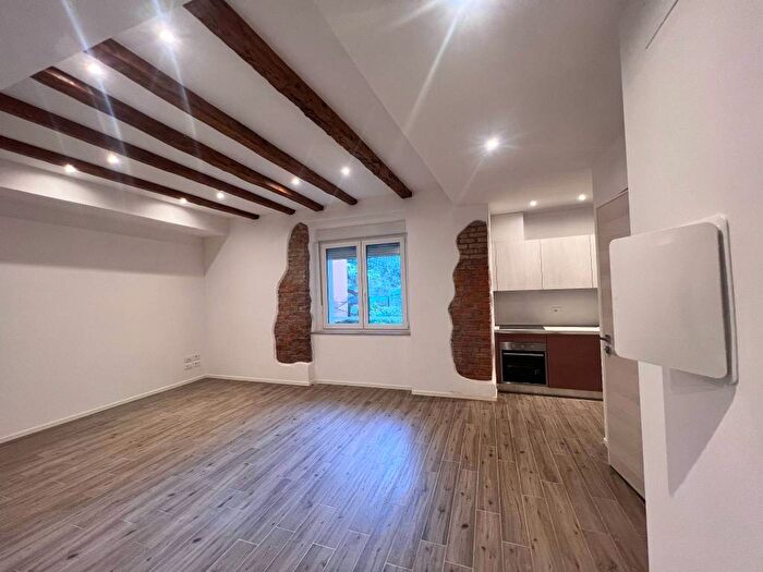 Appartamento quadrilocale in affitto in Viale Settembre, Giardino Pubblico, Trieste