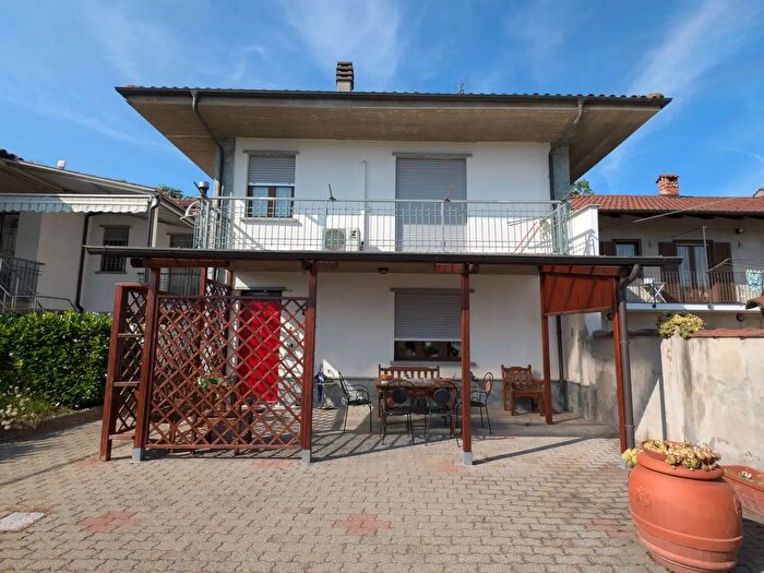 Casa quadrilocale in vendita in Via Sacra di San Michele, Piossasco