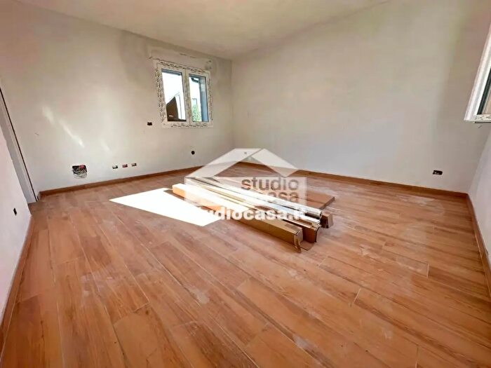 Appartamento trilocale in vendita in Via Dante Alighieri, Bagnolo Cremasco