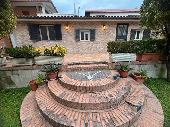 Appartamento bilocale in affitto in Via Balzola, Roma