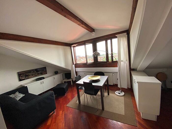 Appartamento bilocale in affitto in Via Francesco Albani, Monte Rosa Lotto, Milano