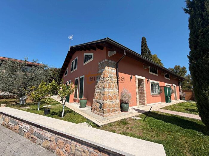 Appartamento bilocale in affitto in Via di Tor Vergata, Tor Vergata, Roma