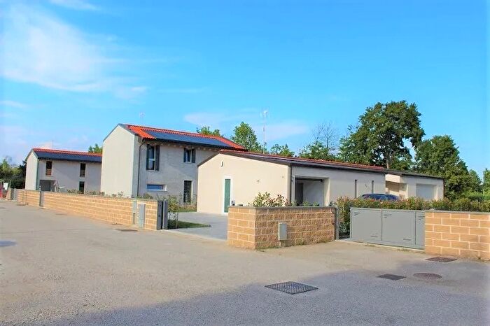 Case in Vendita e in Affitto - 3