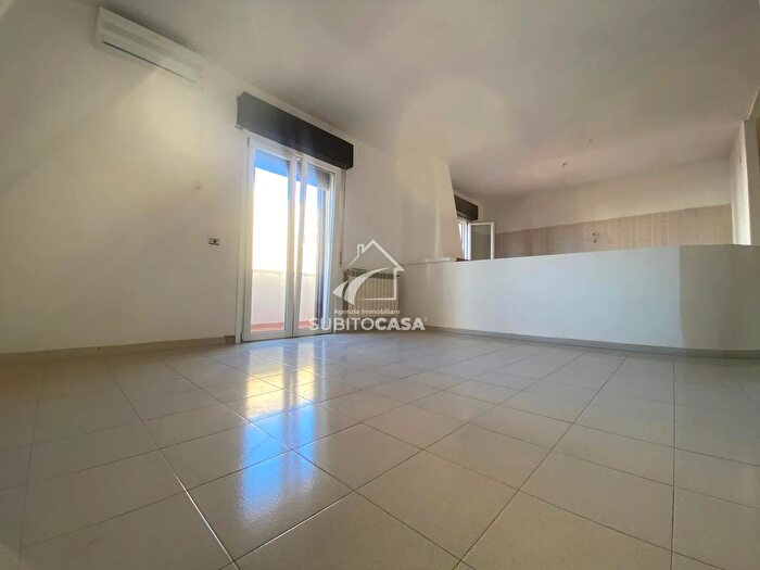 Appartamento trilocale in vendita in Via delle Orchidee Termoli Cb, Termoli