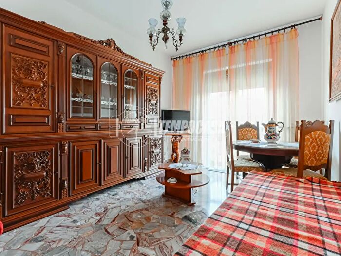 Appartamento bilocale in vendita in Via Trieste, Segrate