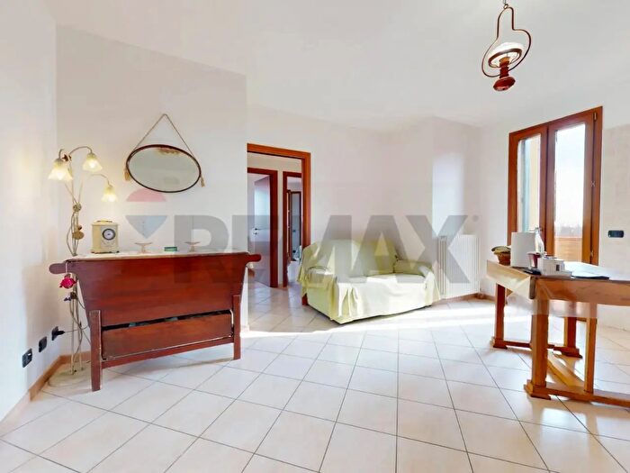 Appartamento quadrilocale in vendita in Via Pardi, Pernumia