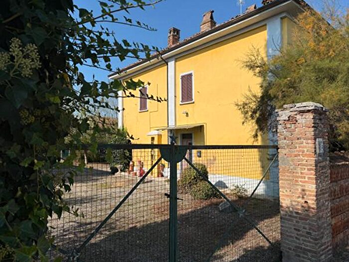 Casa con 6 locali in vendita in Via Antonio Cantore, Castelletto Di Branduzzo