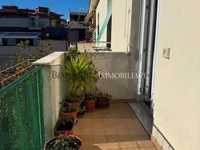 Appartamento con 7 locali in vendita in Livorno