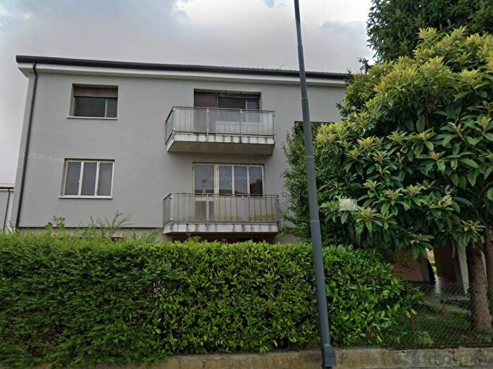 Appartamento con 5 locali in vendita in Via Francesco Cilea, Centro, Abano Terme
