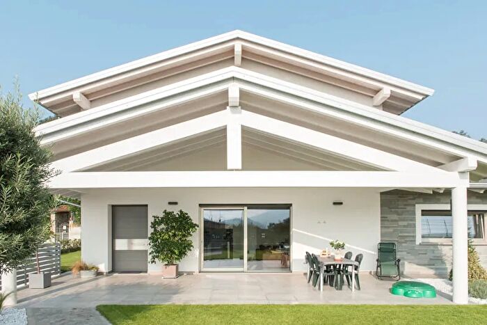 Casa in vendita in Via Volta, Vigonza