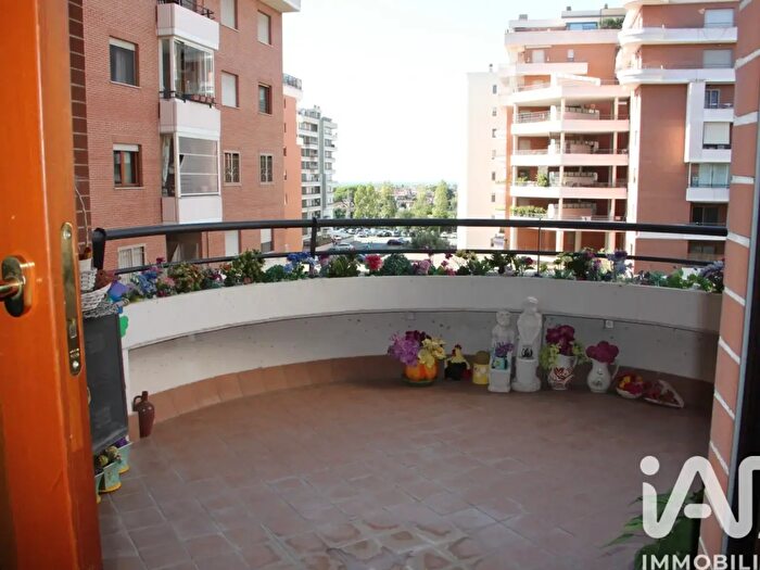 Appartamento trilocale in vendita in Via di Acilia, Roma