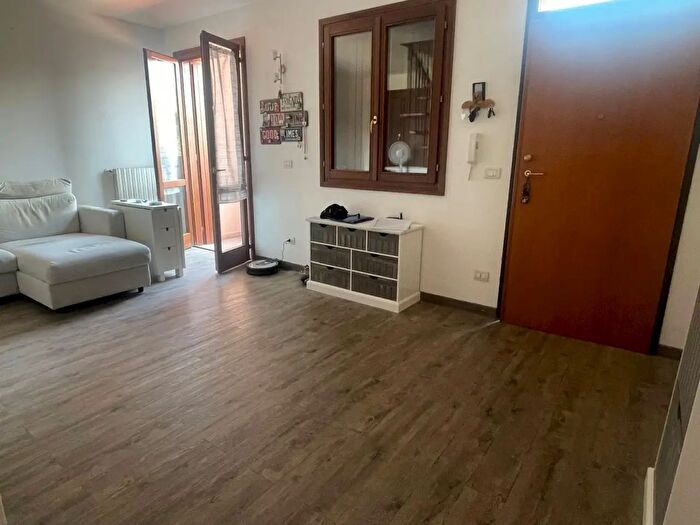 Appartamento trilocale in vendita in Via Palazzina, Imola