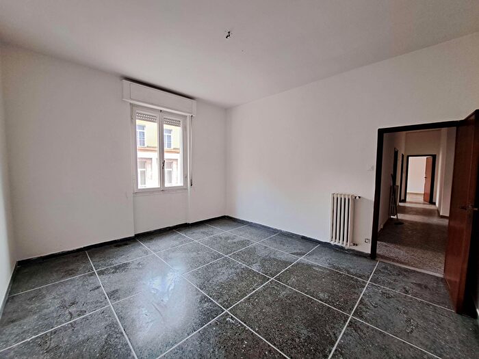 Appartamento quadrilocale in vendita in Via dei Cavaglieri, Livorno