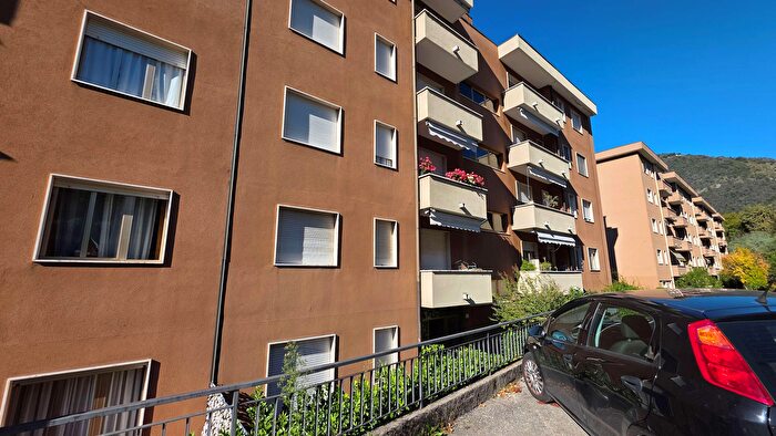 Appartamento bilocale in affitto in Via Quasimodo, Como