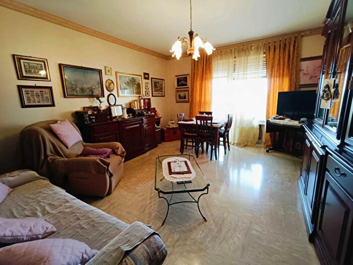 Appartamento trilocale in vendita in Via Rossetti DottLuigi, Cirie