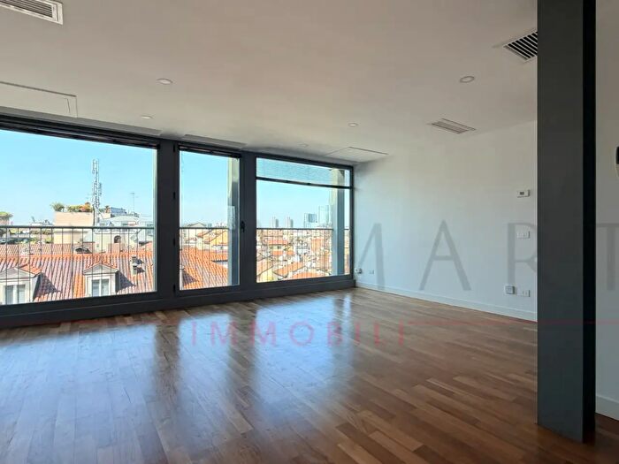 Appartamento trilocale in affitto in Via Arco, Milano