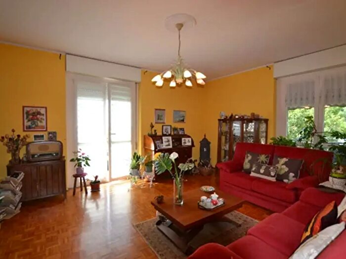Appartamento quadrilocale in vendita in Via Giuseppe Garibaldi, Pralungo