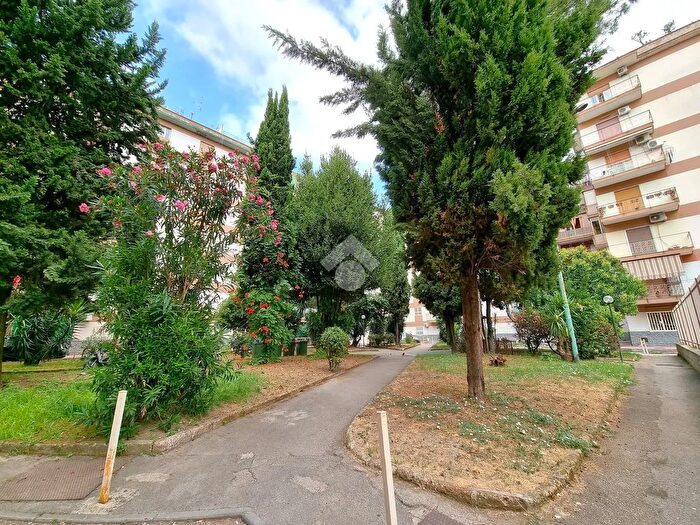 Appartamento trilocale in vendita in Via Gaetano Filangieri, Casoria