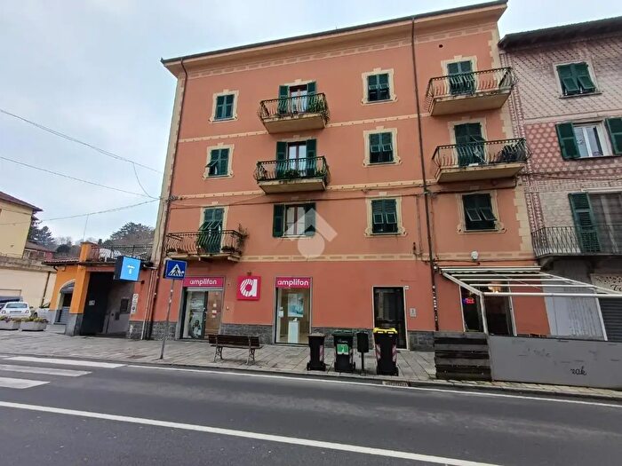 Appartamento quadrilocale in vendita in Via Vittorio Veneto, Busalla