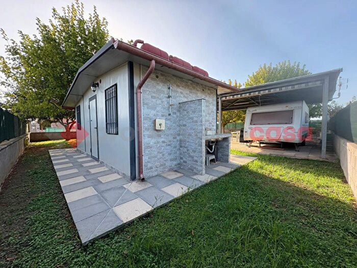 Casa bilocale in vendita in Residence I Pioppi, Terracina