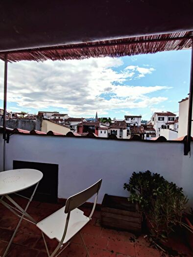 Appartamento con 6 locali in vendita in Firenze