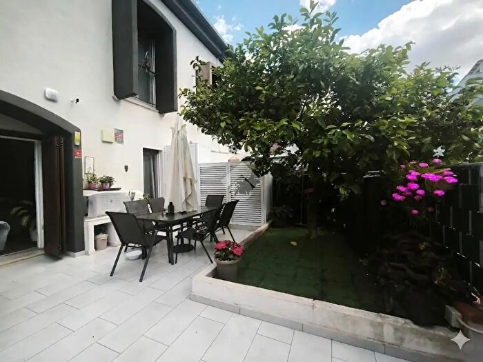 Casa quadrilocale in vendita in Via Martiri della Resistenza, Bari