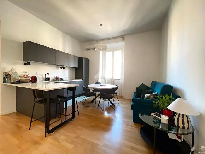 Appartamento trilocale in affitto in Via Nemorense, Roma