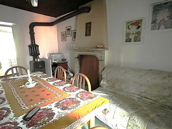 Casa bilocale in vendita in Via Pomè, Cusino