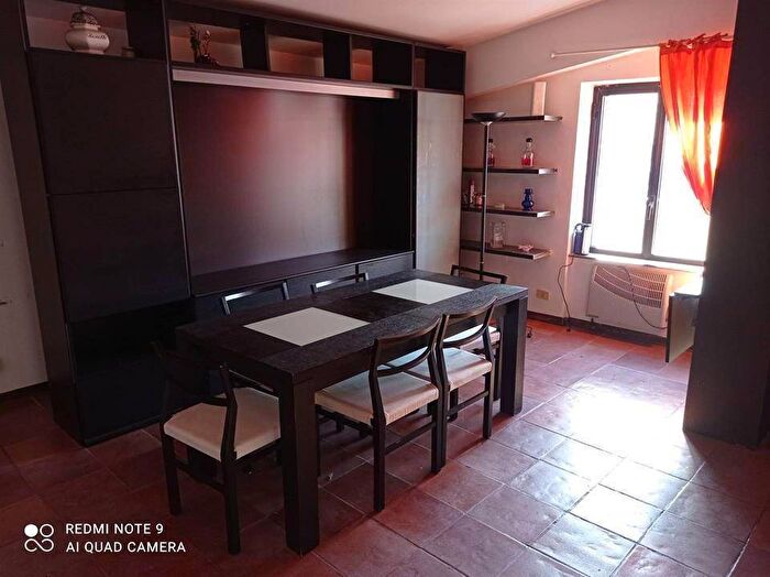 Appartamento trilocale in affitto in Via Leonida Repaci, Roges, Rende