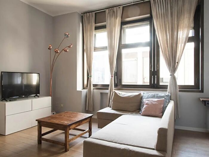 Appartamento bilocale in vendita in Via Trivulzio, Milano