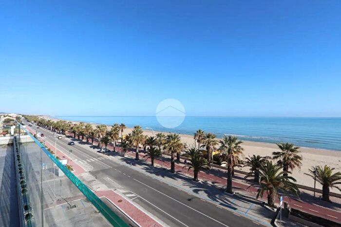 Appartamento trilocale in vendita in Lungomare Sirena, Tortoreto