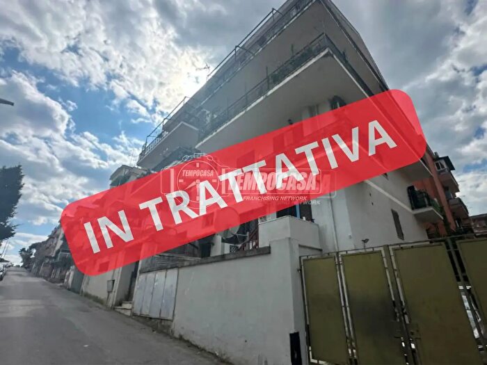 Appartamento trilocale in vendita in Via Fosso del Poggio, Roma