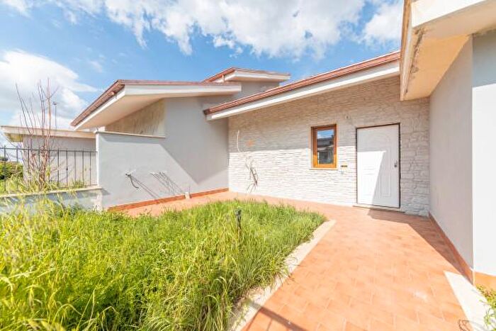 Casa con 5 locali in vendita in Via del Casale Antonioni, Roma