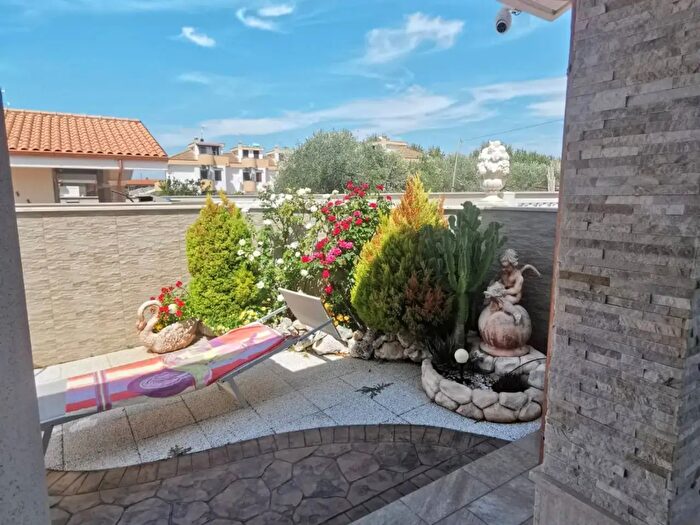 Casa trilocale in vendita in Via Nestore, Ardea