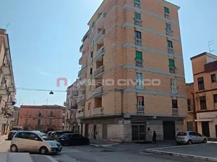 Appartamento trilocale in vendita in Via Alessandro Manzoni, Lucera