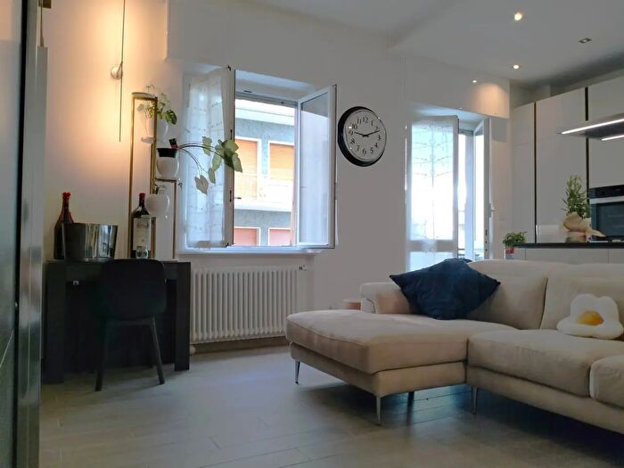 Appartamento trilocale in vendita in Via Villagrande, Varazze