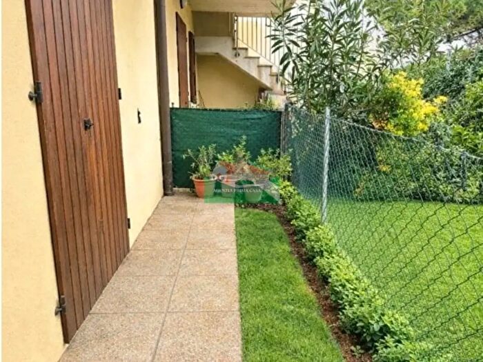 Appartamento bilocale in vendita in Via Carlo Levi, Ravenna